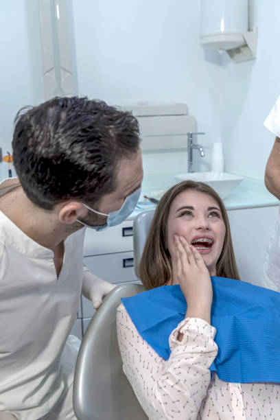 Best Orthodontic Emergency Dentist in East Brooklyn, CT